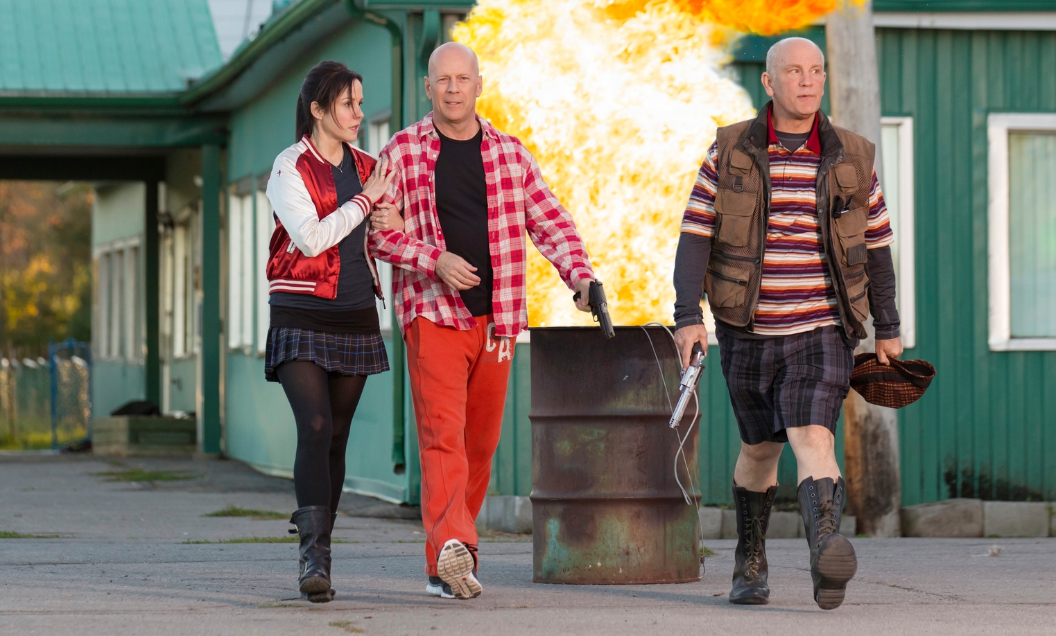 Red 2 movie review